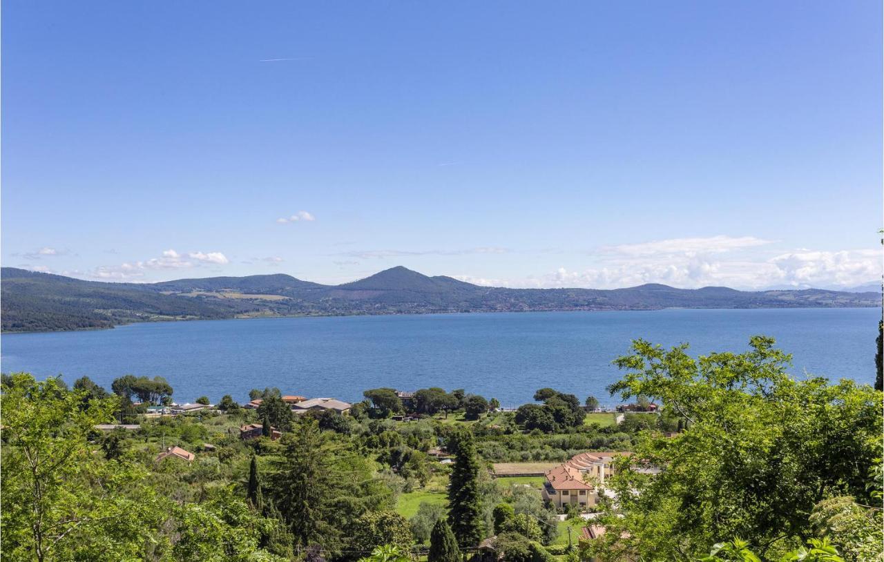 Cozy Home In Anguillara Sabazia With Kitchenette מראה חיצוני תמונה
