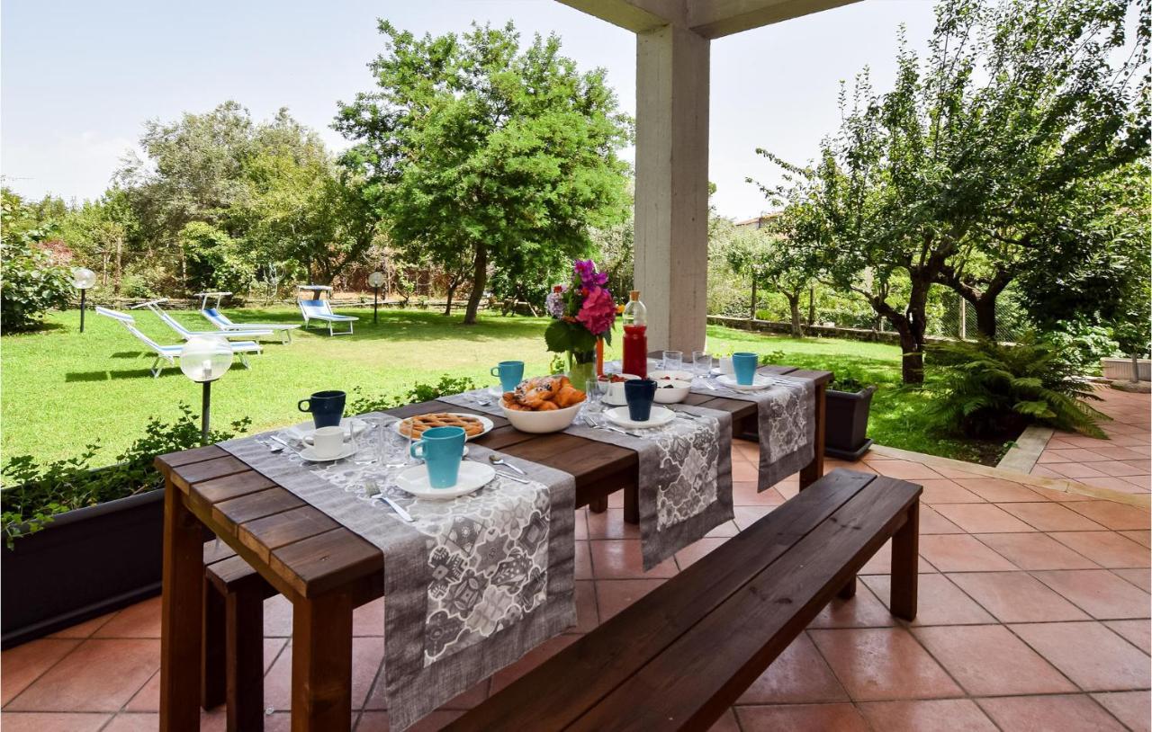 Cozy Home In Anguillara Sabazia With Kitchenette מראה חיצוני תמונה